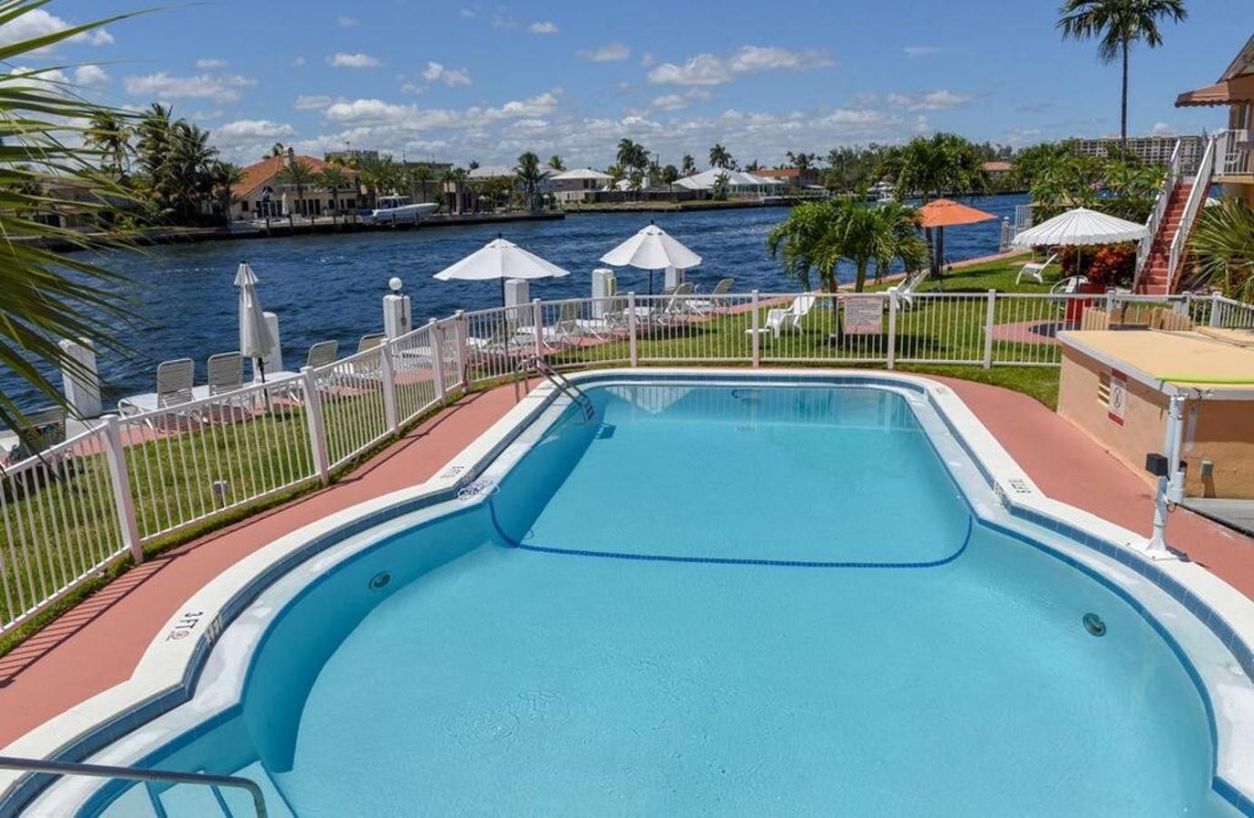 Studio Intracoastal Views! 5 Min Walk To The Beach Villa Pompano Beach Exterior foto